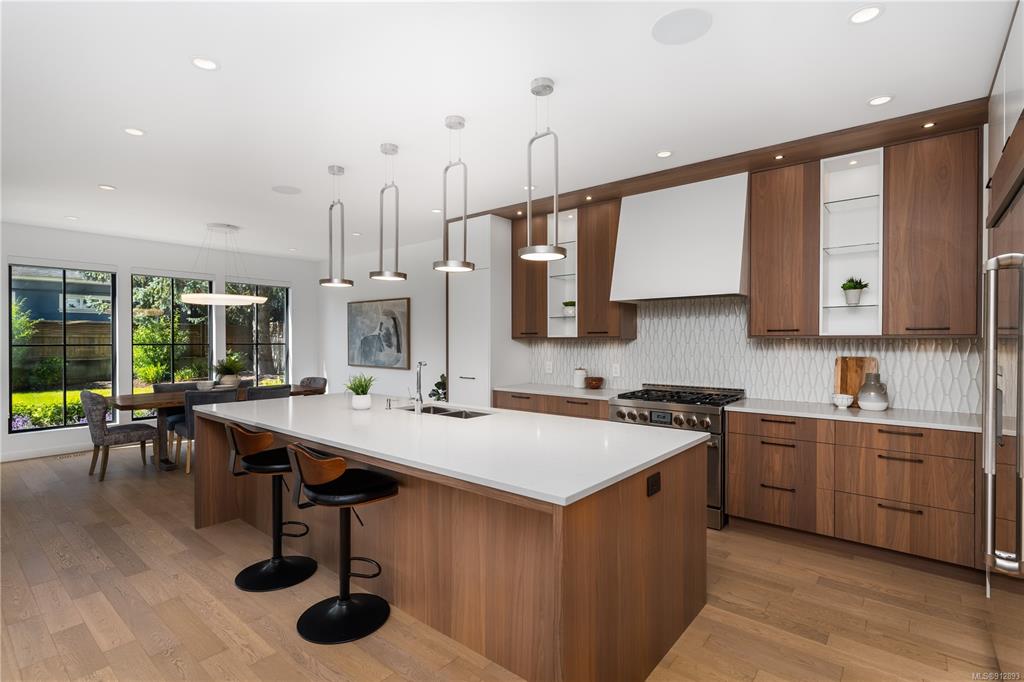 1455 Clifford Street, Victoria, BC, V8S 1M1 - 6