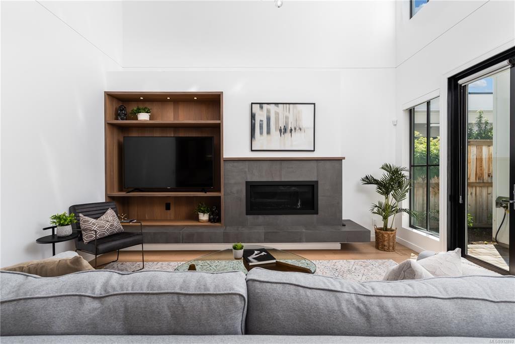 1455 Clifford Street, Victoria, BC, V8S 1M1 - 15