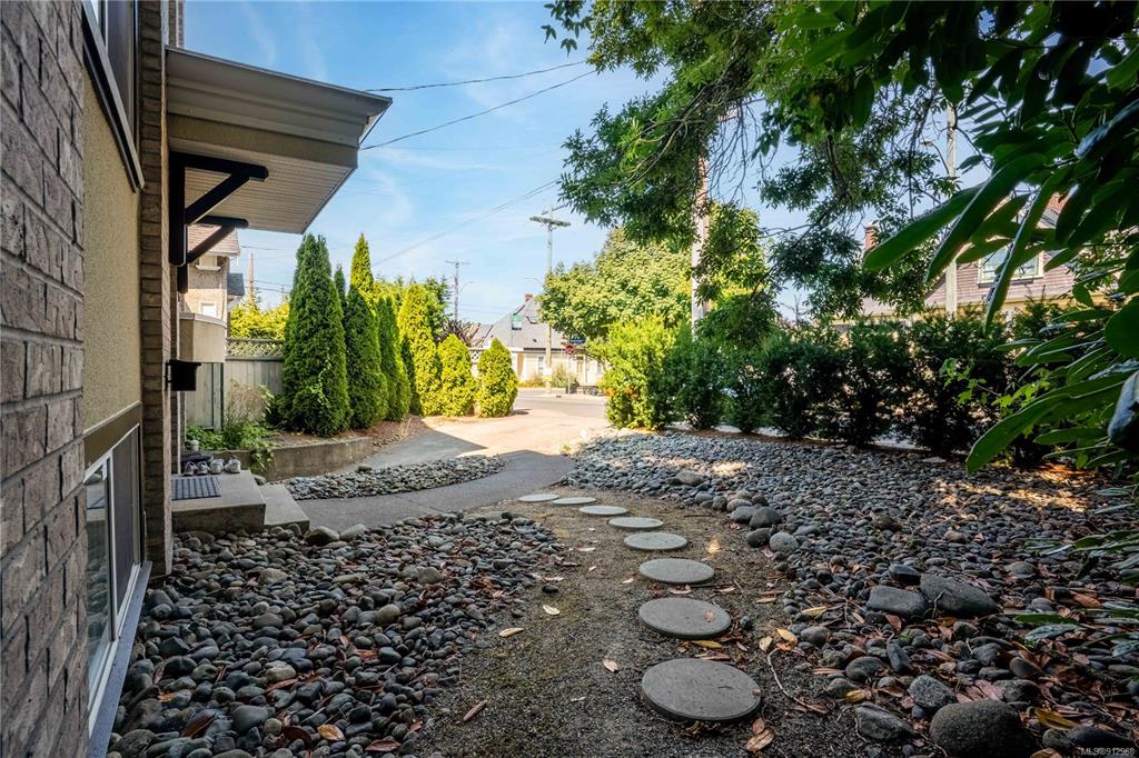 611 Niagara Street, Victoria, BC, V8V 1J1 - 36
