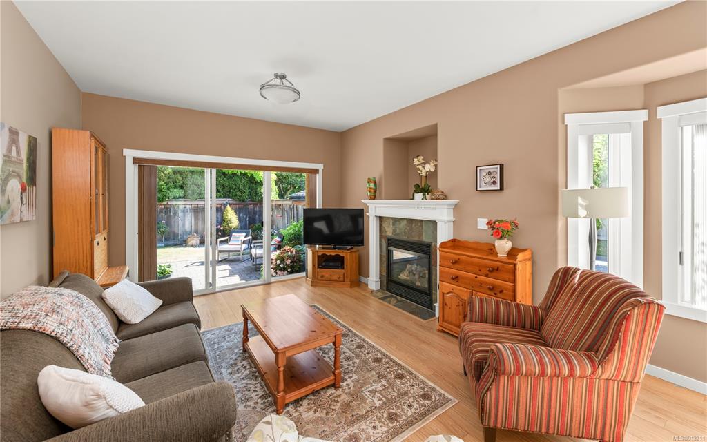 18-2229 Graduation Place, Saanich, BC, V8N 6W3 - 12