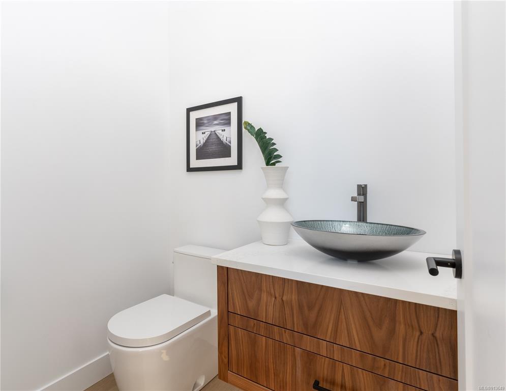2010 Pinehurst Terrace, Langford, BC, V9B 3S3 - 19