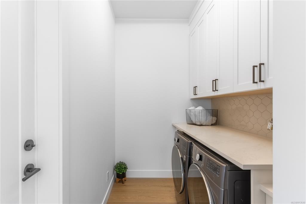 2010 Pinehurst Terrace, Langford, BC, V9B 3S3 - 28