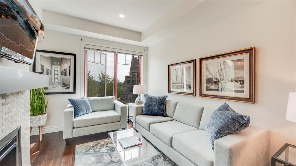 307-1335 Bear Mountain Pkwy, Langford, BC, V9B 6R3