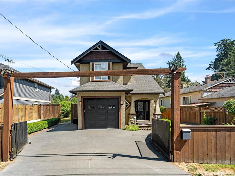 2795 Kingswood Road, Langford, BC, V9B 3K1 - 2