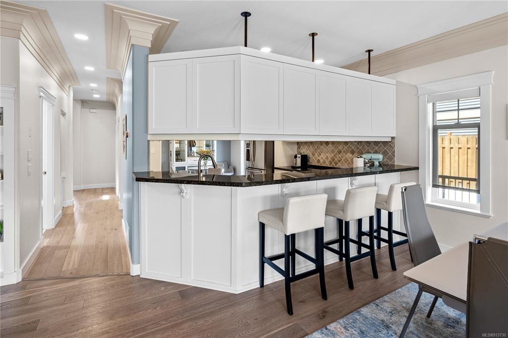 2795 Kingswood Road, Langford, BC, V9B 3K1 - 21