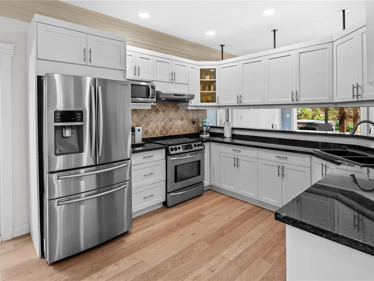 2795 Kingswood Road, Langford, BC, V9B 3K1 - 22