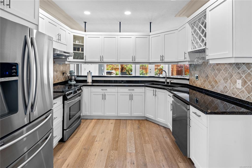 2795 Kingswood Road, Langford, BC, V9B 3K1 - 23