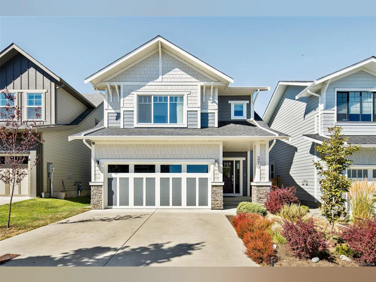 370 Bonaparte Street, Colwood, BC, V9C 0M1