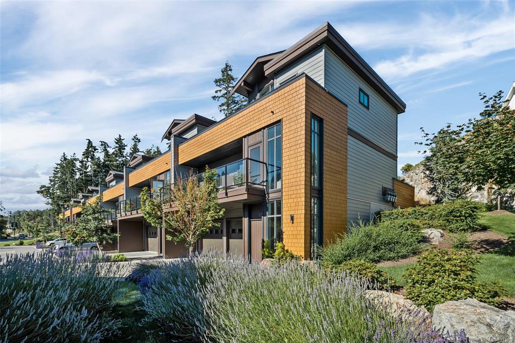 113-1464 Bear Mountain Pkwy, Langford, BC, V9B 0R1 - 2