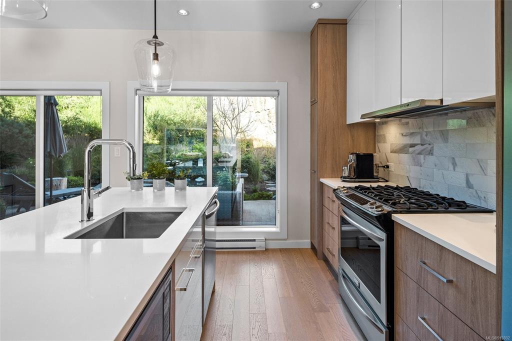 113-1464 Bear Mountain Pkwy, Langford, BC, V9B 0R1 - 7