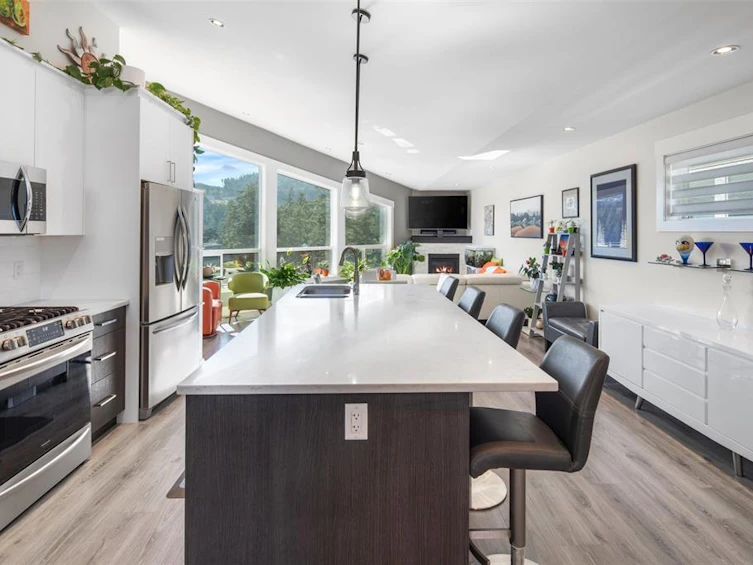 2454 Prospector Way, Langford, BC, V9B 5X6 - 2