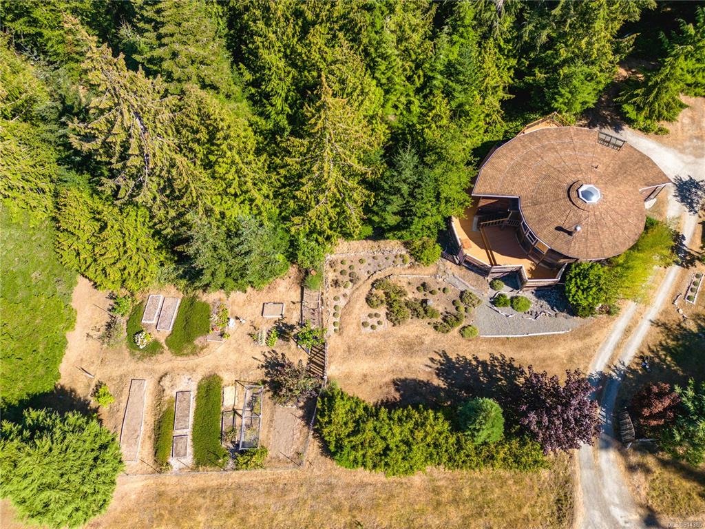 433 Felix Jack Road, Mayne Island, BC, V0N 2J2