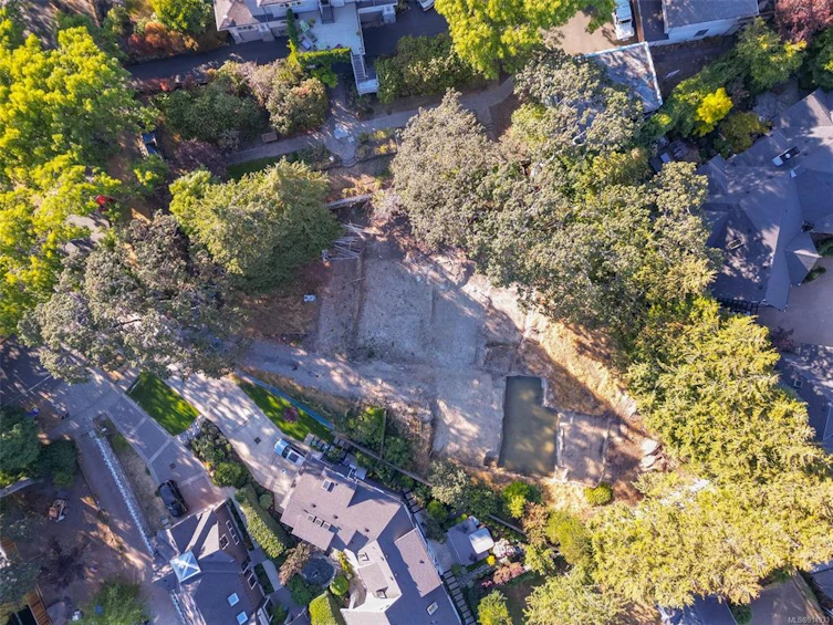 1035 Joan Crescent, Victoria, BC, V8S 3L3