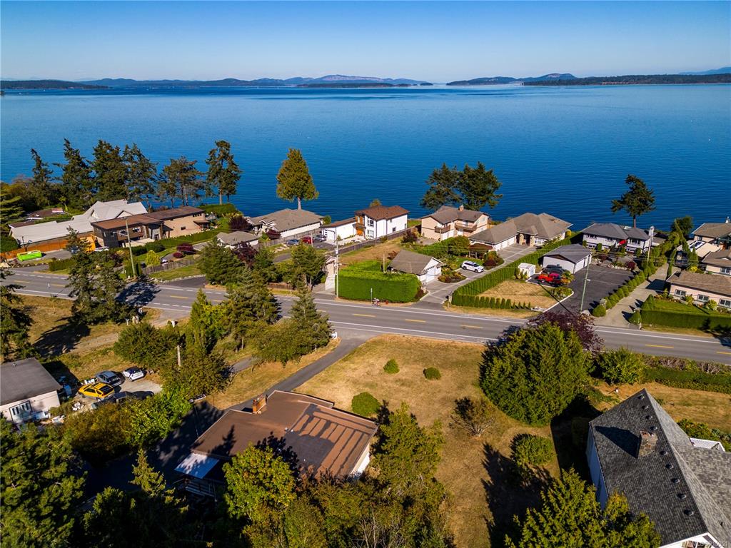 8680 Lochside Drive, North Saanich, BC, V8L 1M7 - 22