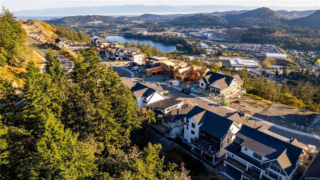 2009 Pinehurst Terrace, Langford, BC, V9B 3S3 - 4