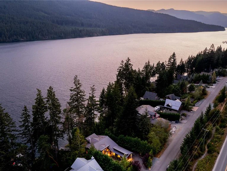 9558 Creekside Drive, Lake Cowichan, BC, V0R 3E1