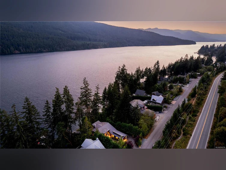 9558 Creekside Drive, Lake Cowichan, BC, V0R 3E1
