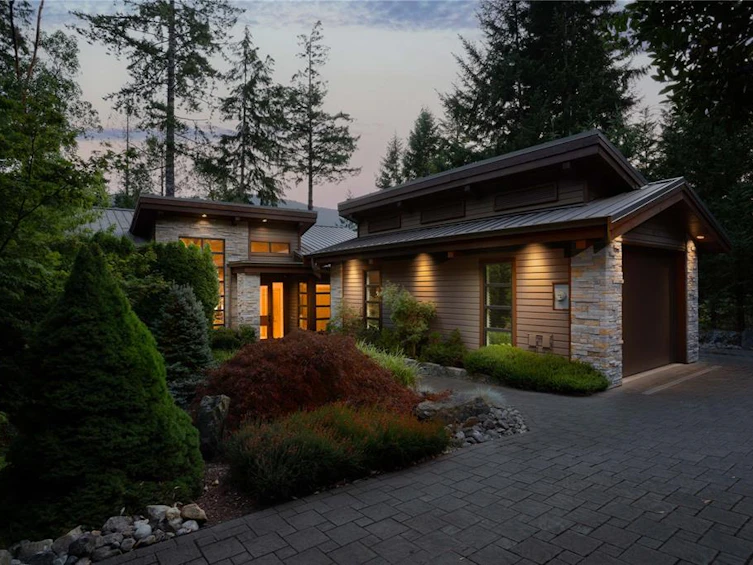 9558 Creekside Drive, Lake Cowichan, BC, V0R 3E1 - 3