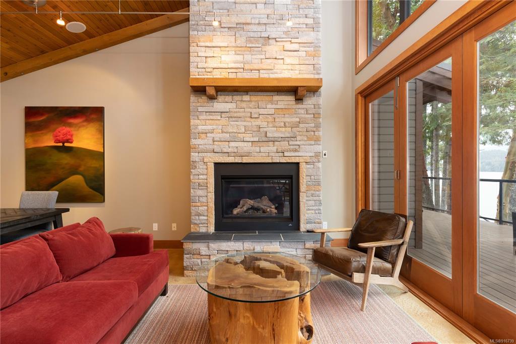 9558 Creekside Drive, Lake Cowichan, BC, V0R 3E1 - 6