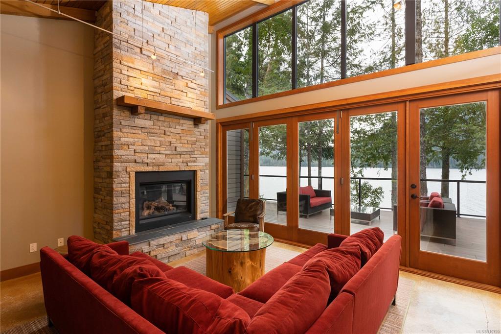 9558 Creekside Drive, Lake Cowichan, BC, V0R 3E1 - 7