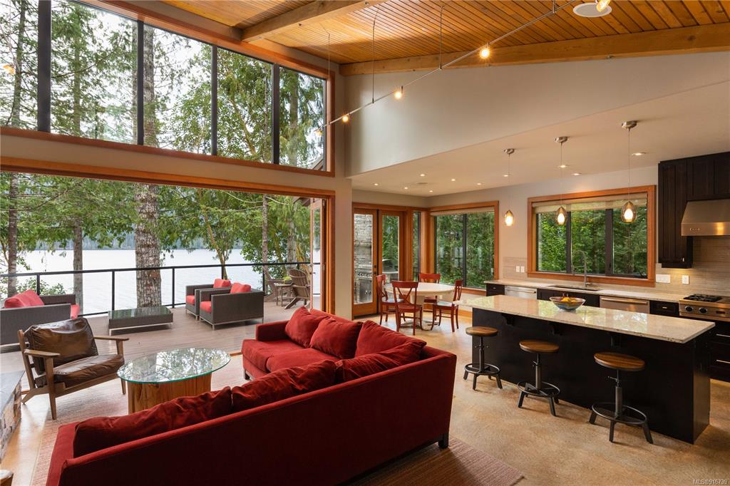 9558 Creekside Drive, Lake Cowichan, BC, V0R 3E1 - 8