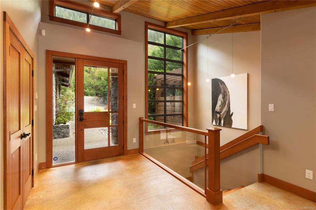 9558 Creekside Drive, Lake Cowichan, BC, V0R 3E1 - 18