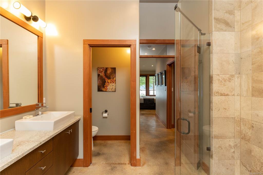 9558 Creekside Drive, Lake Cowichan, BC, V0R 3E1 - 22