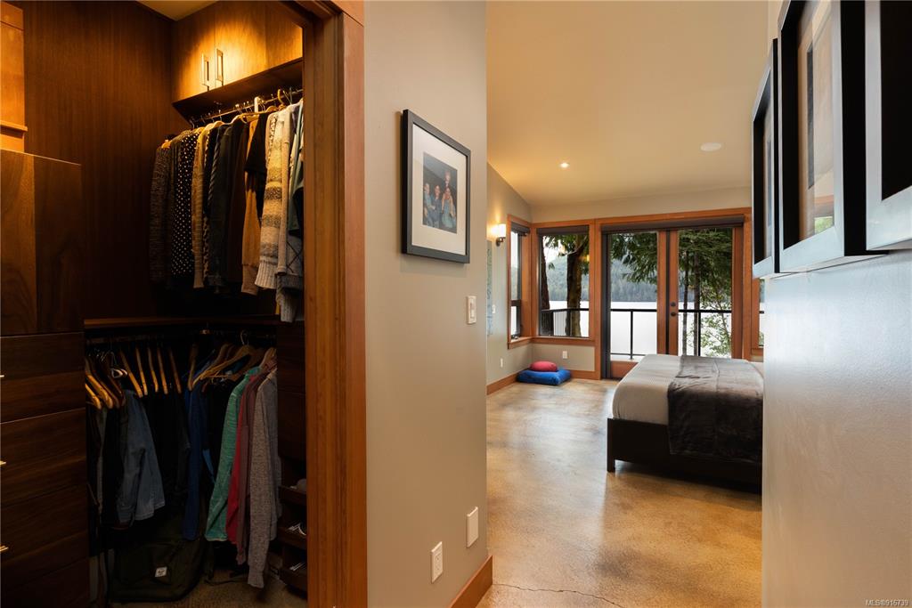 9558 Creekside Drive, Lake Cowichan, BC, V0R 3E1 - 23