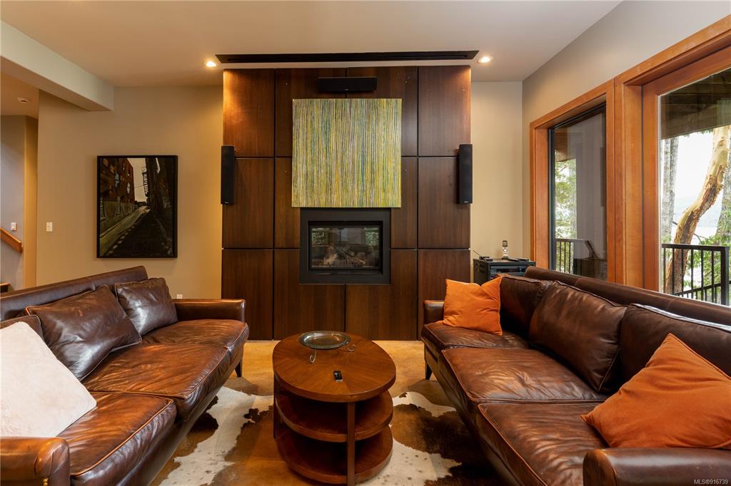 9558 Creekside Drive, Lake Cowichan, BC, V0R 3E1 - 26