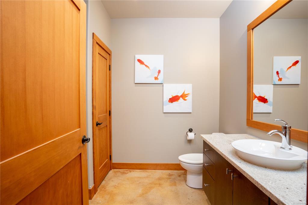 9558 Creekside Drive, Lake Cowichan, BC, V0R 3E1 - 30