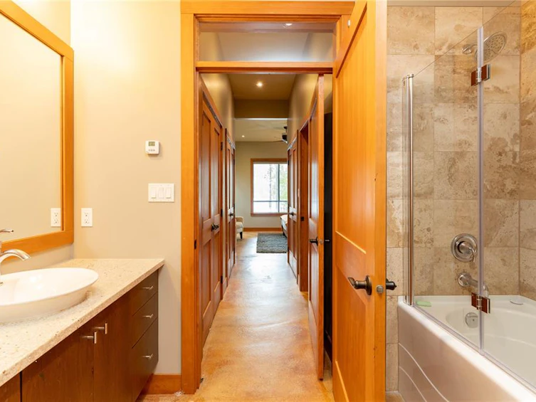 9558 Creekside Drive, Lake Cowichan, BC, V0R 3E1 - 31