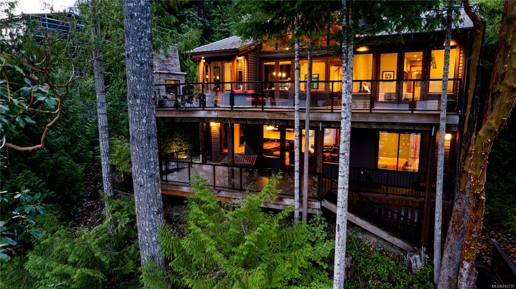 9558 Creekside Drive, Lake Cowichan, BC, V0R 3E1 - 40