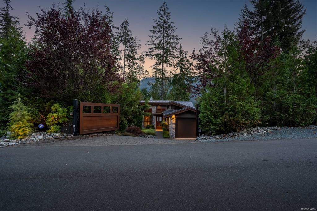 9558 Creekside Drive, Lake Cowichan, BC, V0R 3E1 - 42