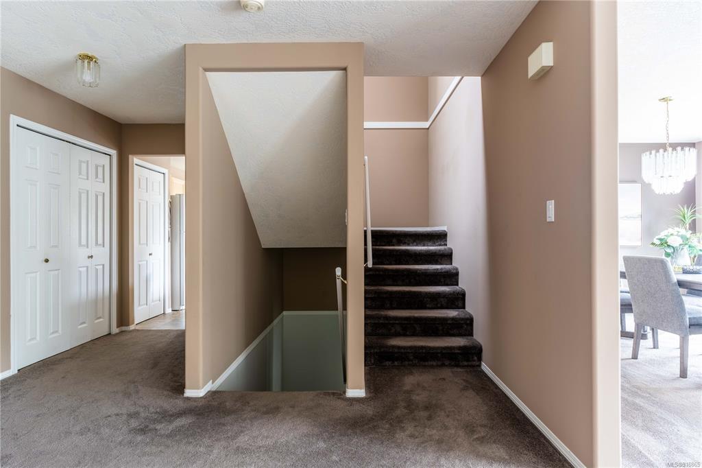 956 Wendey Drive, Langford, BC, V9C 3V2 - 8