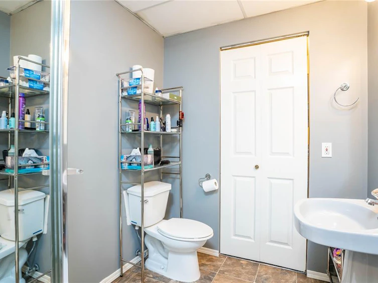 956 Wendey Drive, Langford, BC, V9C 3V2 - 31