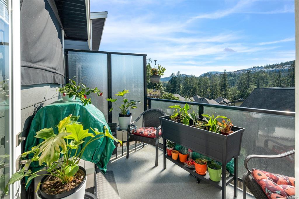 2454 Prospector Way, Langford, BC, V9B 5X6 - 9