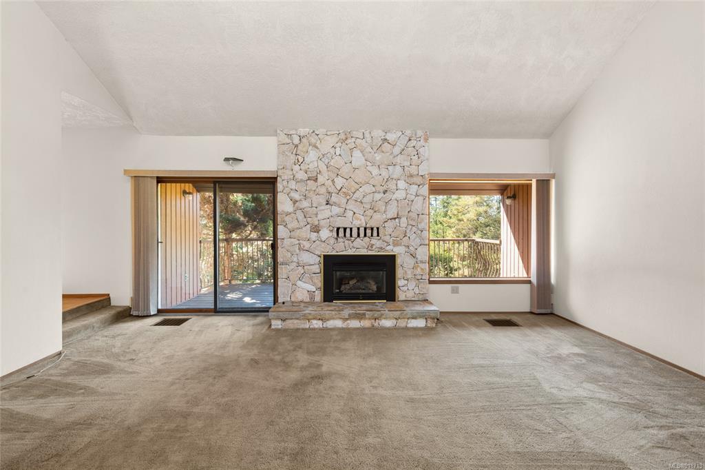 9324 Glenelg Avenue, North Saanich, BC, V8L 5G6 - 13
