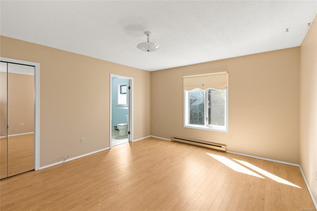 9324 Glenelg Avenue, North Saanich, BC, V8L 5G6 - 18