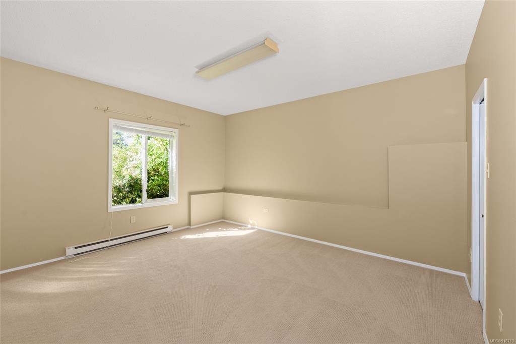 9324 Glenelg Avenue, North Saanich, BC, V8L 5G6 - 27