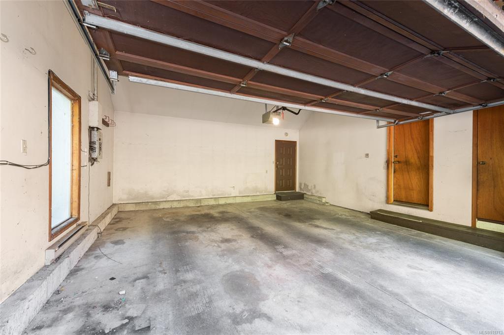 9324 Glenelg Avenue, North Saanich, BC, V8L 5G6 - 29