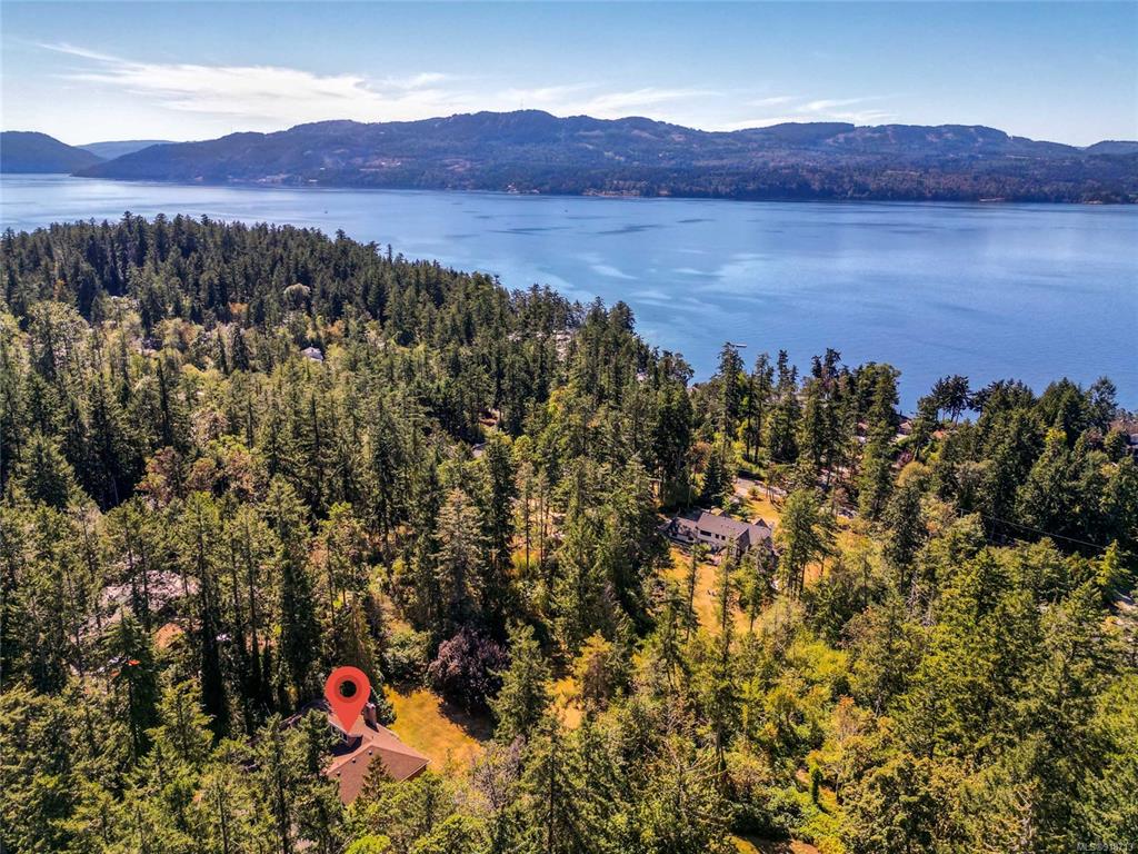 9324 Glenelg Avenue, North Saanich, BC, V8L 5G6 - 35