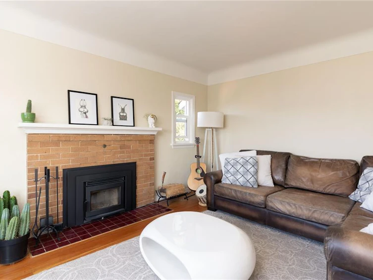 413 Constance Avenue, Esquimalt, BC, V9A 6N2 - 5