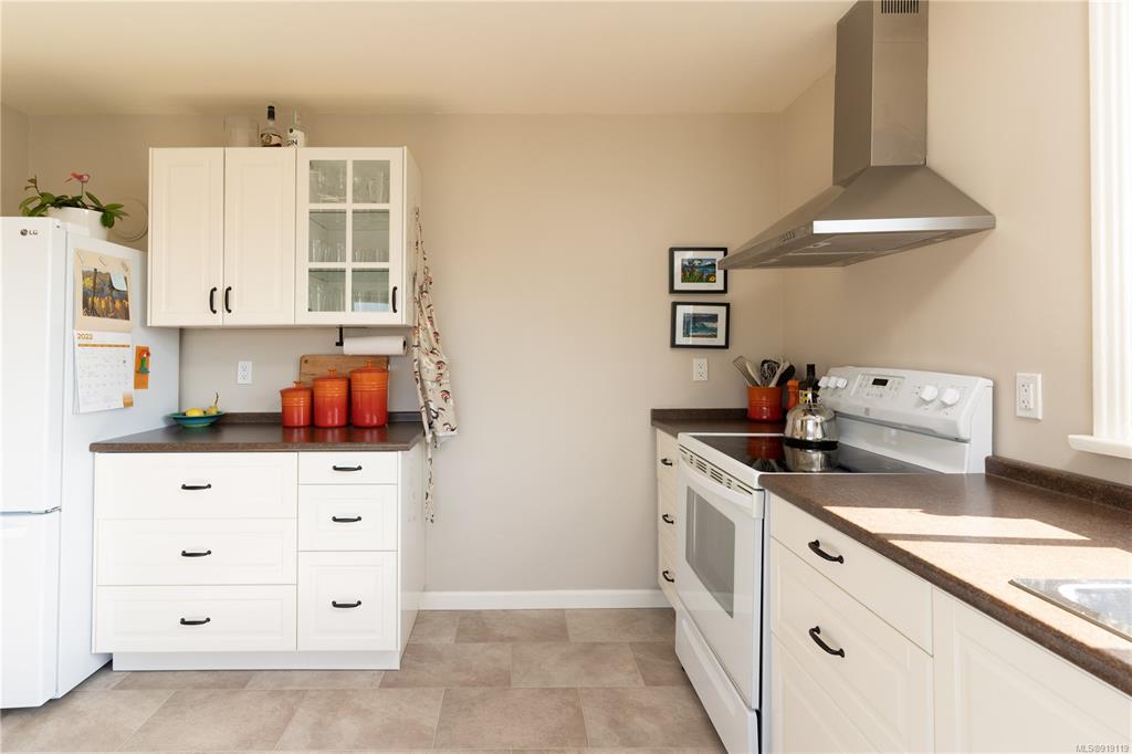 413 Constance Avenue, Esquimalt, BC, V9A 6N2 - 9