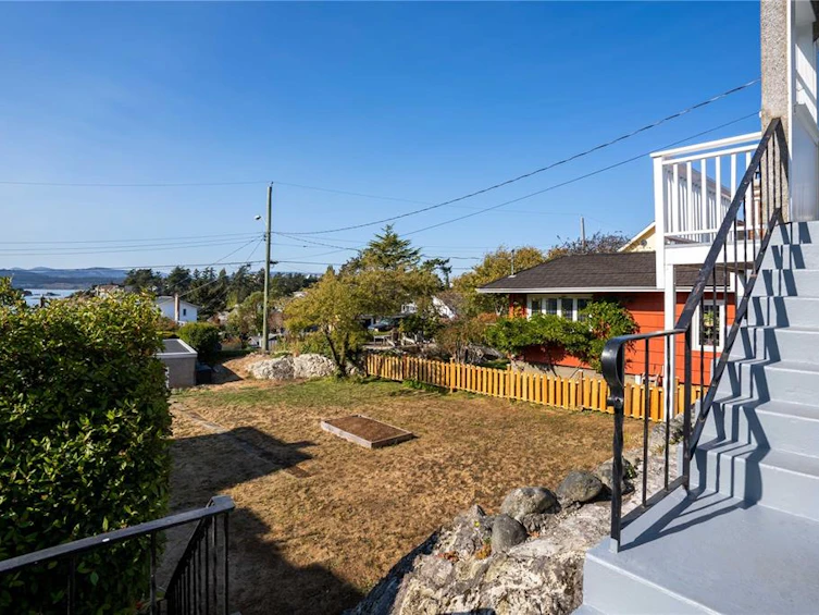 413 Constance Avenue, Esquimalt, BC, V9A 6N2 - 23