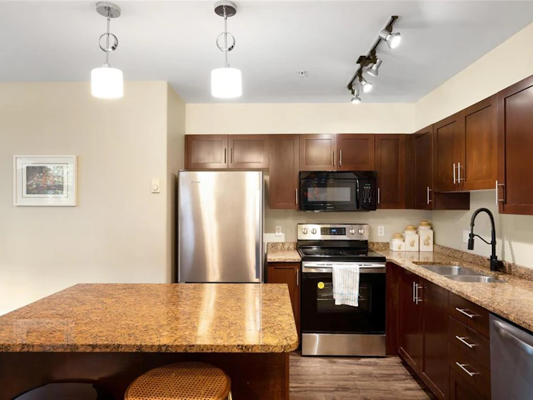 101-1510 Hillside Avenue, Victoria, BC, V8T 2C2 - 8