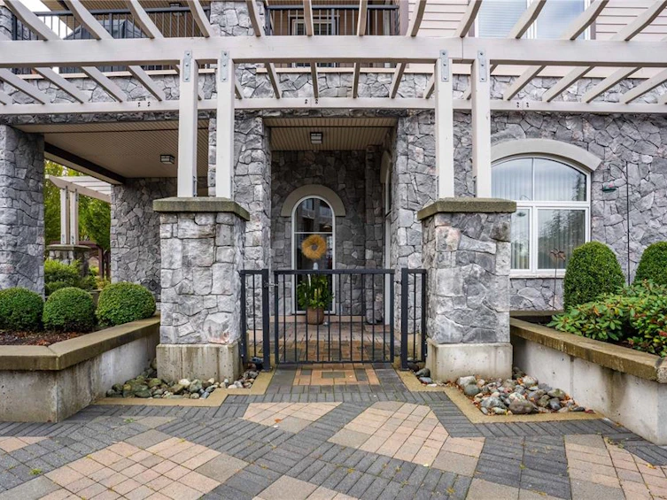 141-1335 Bear Mountain Pkwy, Langford, BC, V9B 6T9 - 2