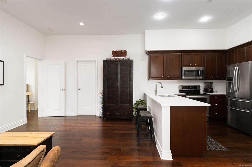 141-1335 Bear Mountain Pkwy, Langford, BC, V9B 6T9 - 8