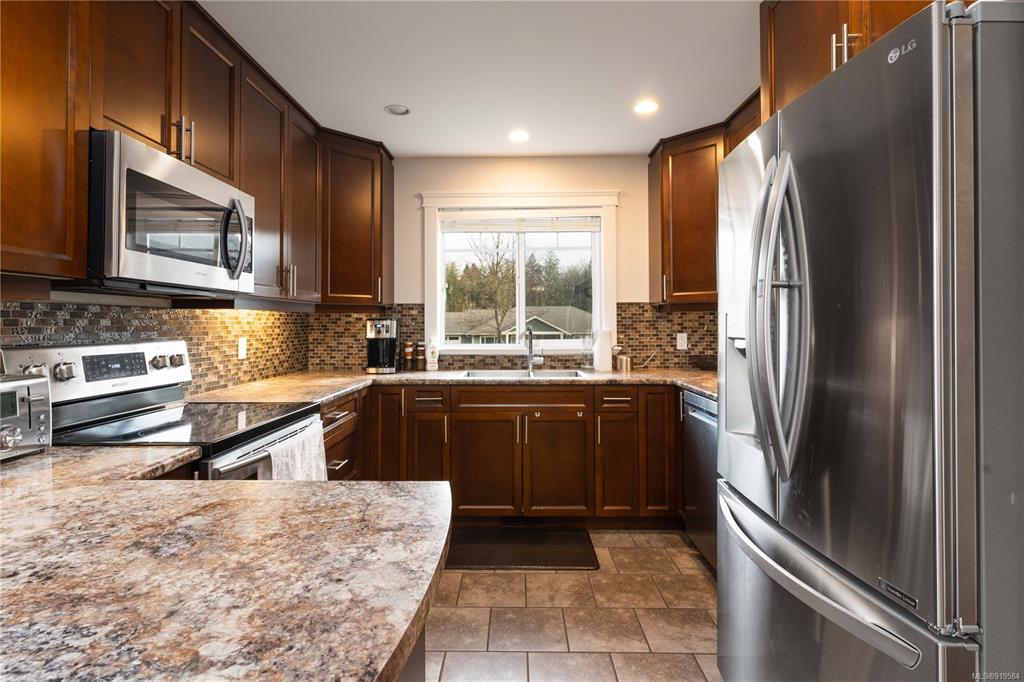 1065 Briarwood Drive, Mill Bay, BC, V0R 2P2 - 11