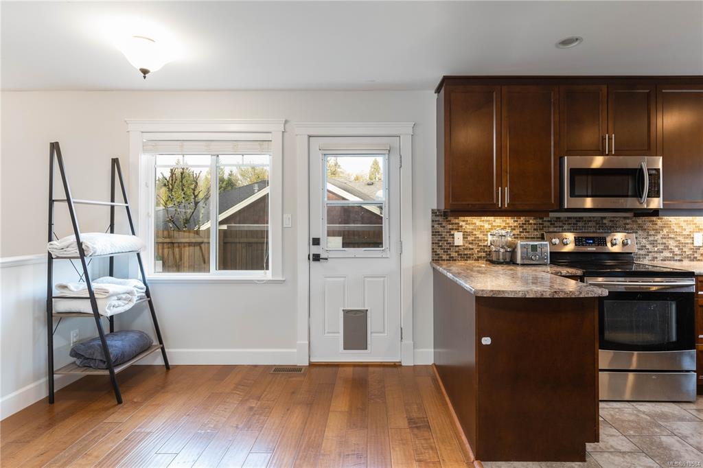 1065 Briarwood Drive, Mill Bay, BC, V0R 2P2 - 12