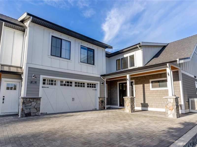 1172 Natures Gate, Langford BC